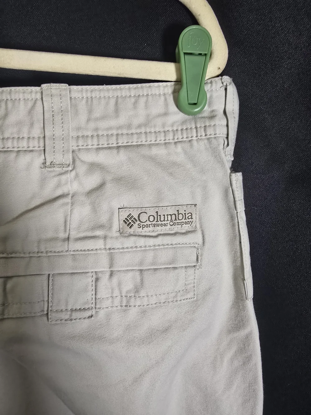 Columbia Khaki Cargo Pants